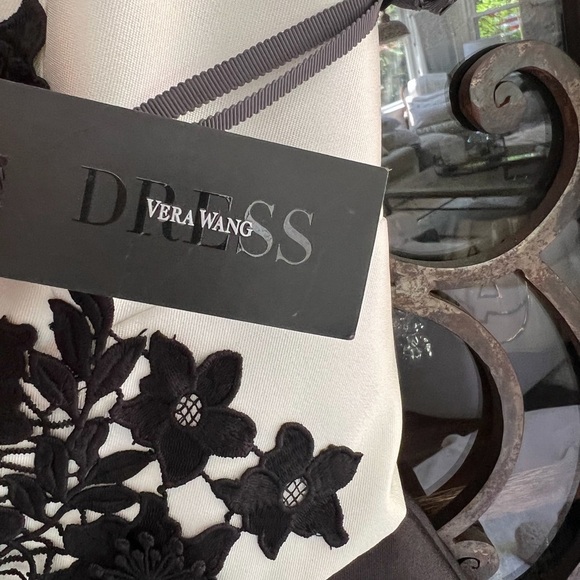 NWT Vera Wang Black & white floral appliqué dress - Picture 2 of 9